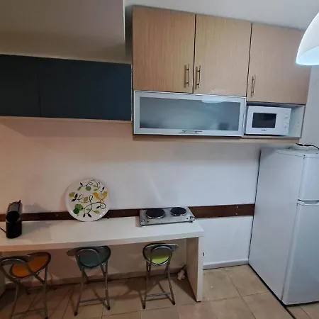 Spacious Economic Center Flat Порту