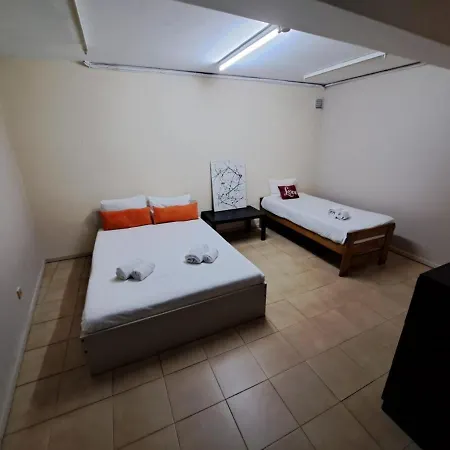 Appartement Spacious Economic Center Flat *