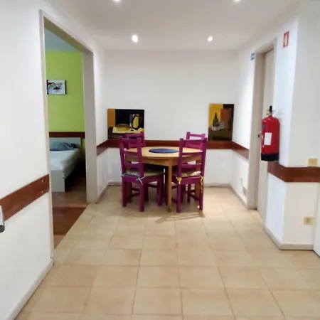 Spacious Economic Center Flat * Oporto