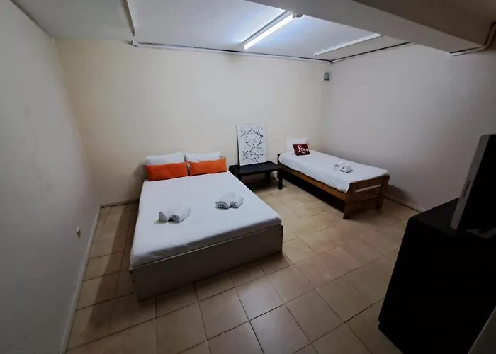 Apartamento Spacious Economic Center Flat *