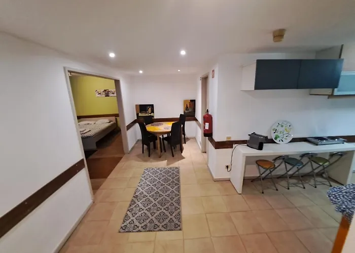 Apartamento Spacious Economic Center Flat *