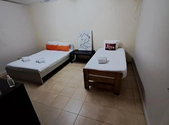 Spacious Economic Center Flat Apartamento