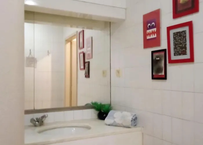 Spacious Economic Center Flat Apartamento *