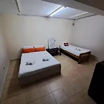 公寓 Spacious Economic Center Flat *