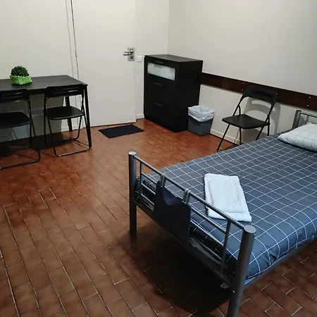 דירה Spacious Economic Center Flat