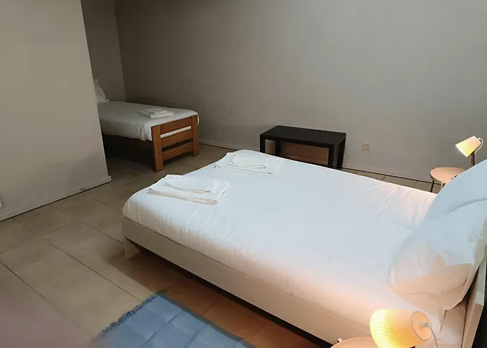 Spacious Economic Center Flat Apartamento